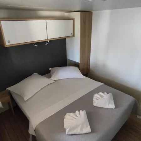 New Adria Mobile Home - Camp Vala Orebic Exterior photo